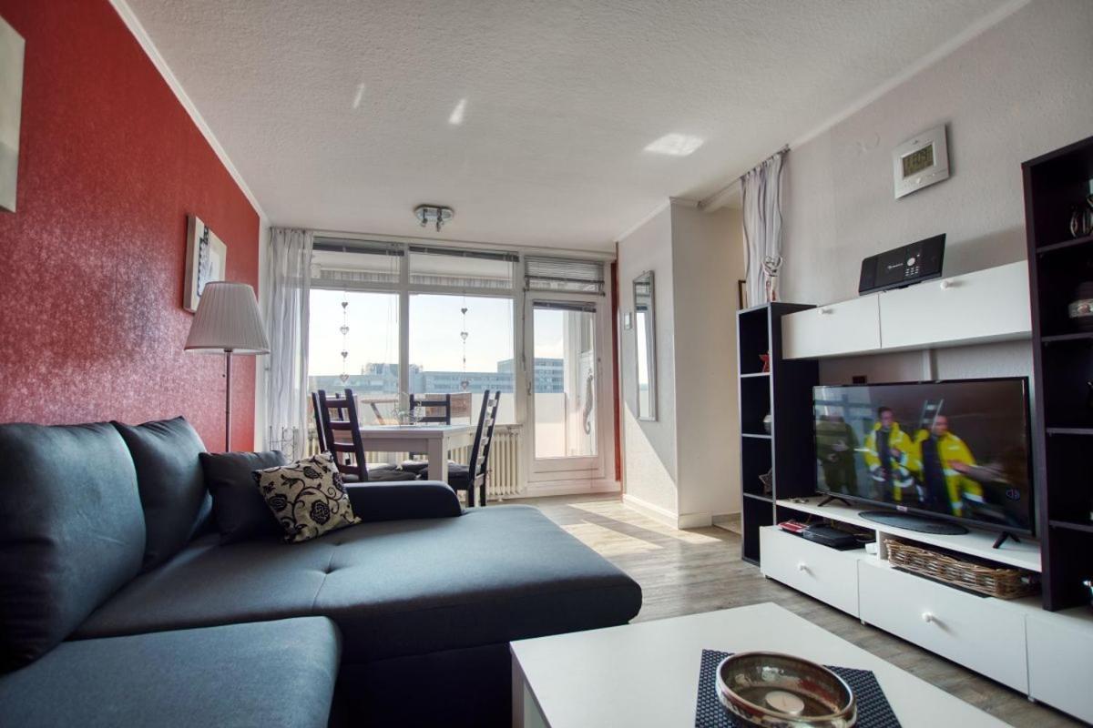 - Haus A, App 0a0408
